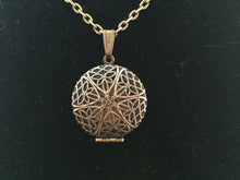 Load image into Gallery viewer, Scentable Lockets